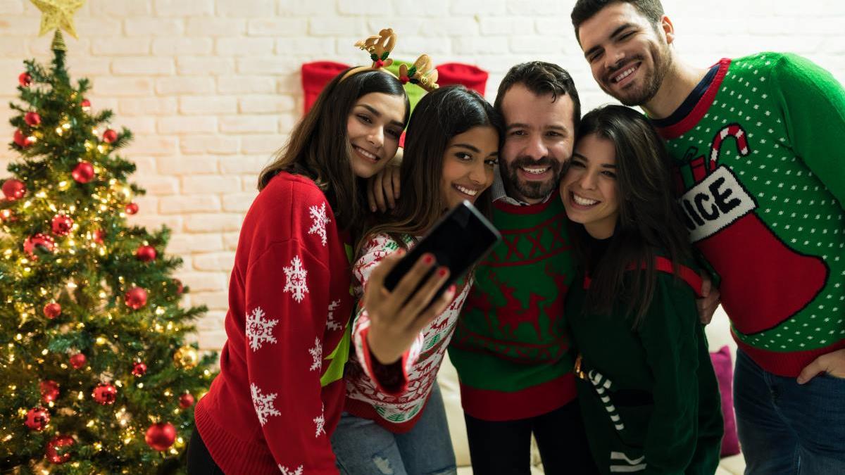 Ugly sweater: ¿Por qué se llaman así y cuál es el origen de esta prenda navideña?