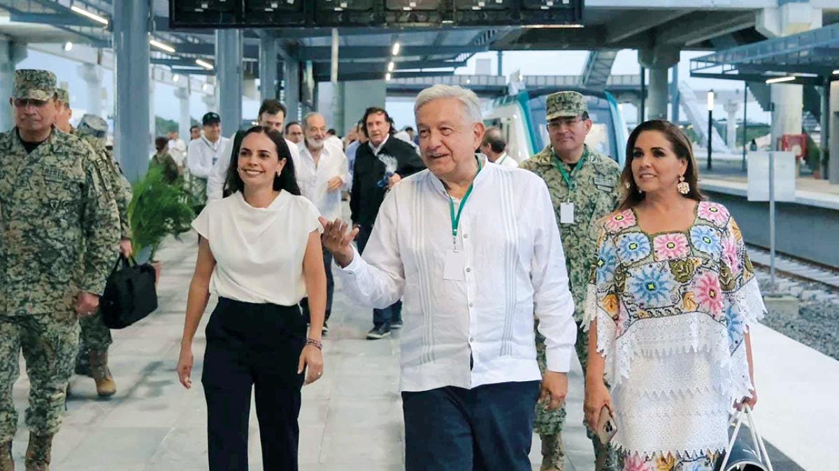 Inaugura AMLO el Tren Maya, su obra insignia