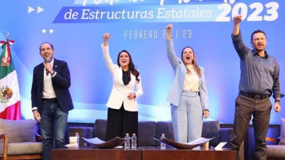 PAN establece estrategia con plataforma electoral y lista de senadores para 2024