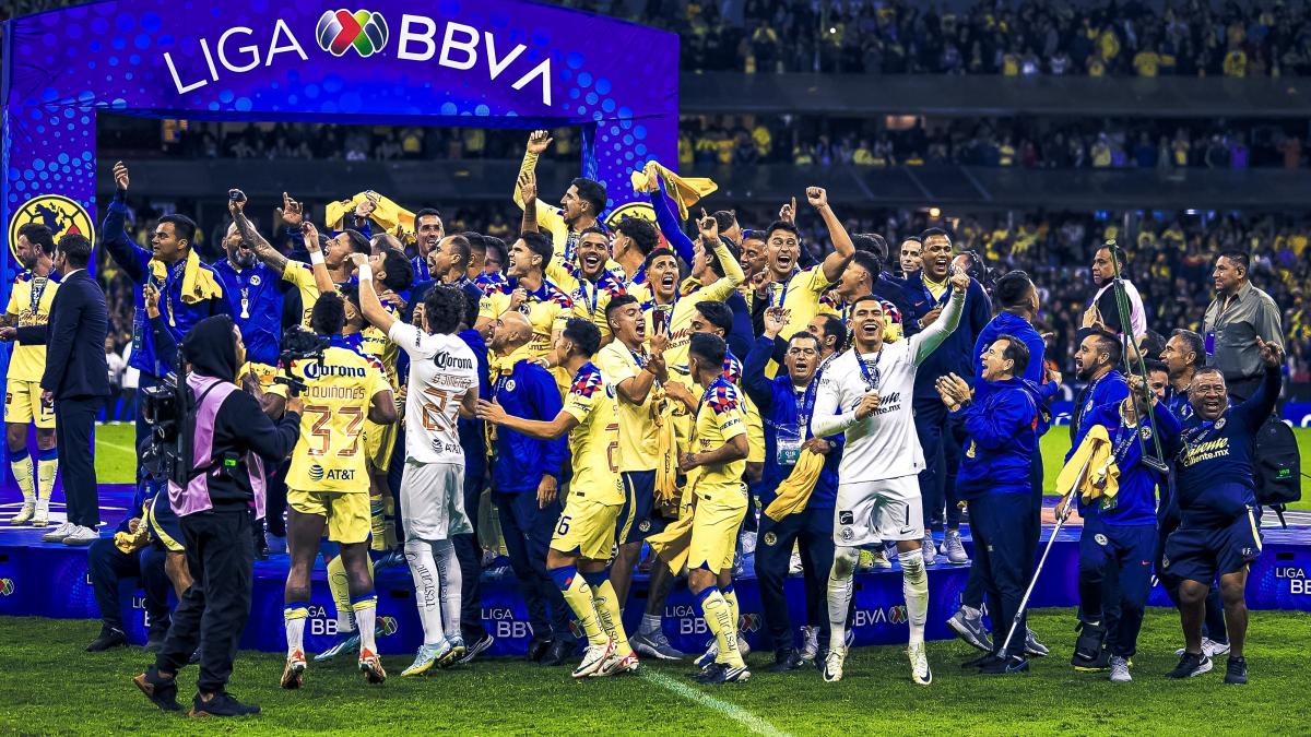 El América celebró el campeonato con Peso Pluma y el ambiente se puso de locos (VIDEO)