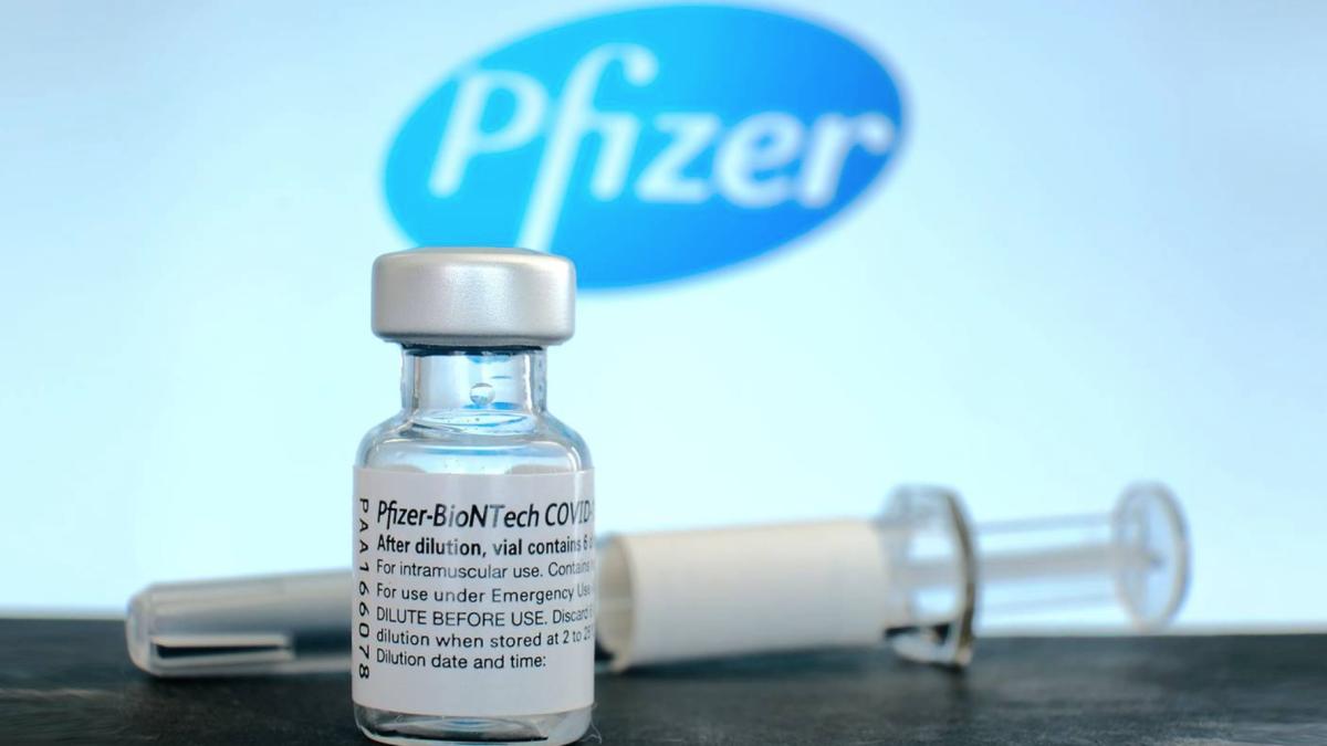 ¿Cuánto cuesta la vacuna Pfizer vs. COVID-19 que ya se vende en farmacias de México?