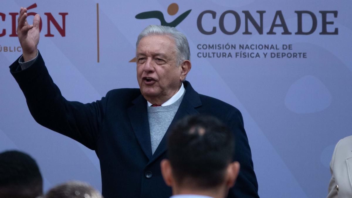 ¿Por qué ‘celebra’ AMLO compra de 50% de pozos petroleros de Grupo Carso a PetroBal?