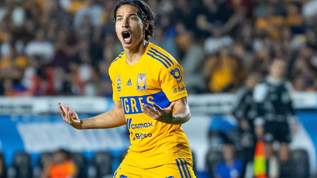 Diego Lainez y su imperdible reacción ante la burla de un aficionado por la final perdida ante América