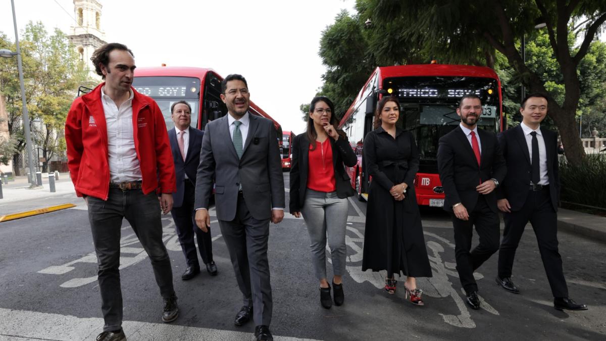 L4 de Metrobús estrena 20 autobuses eléctricos