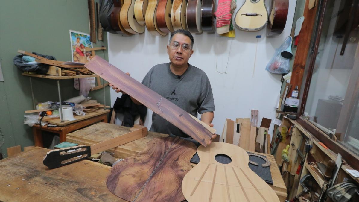 Guitarras de Paracho, símbolo artesanal y musical de Michoacán