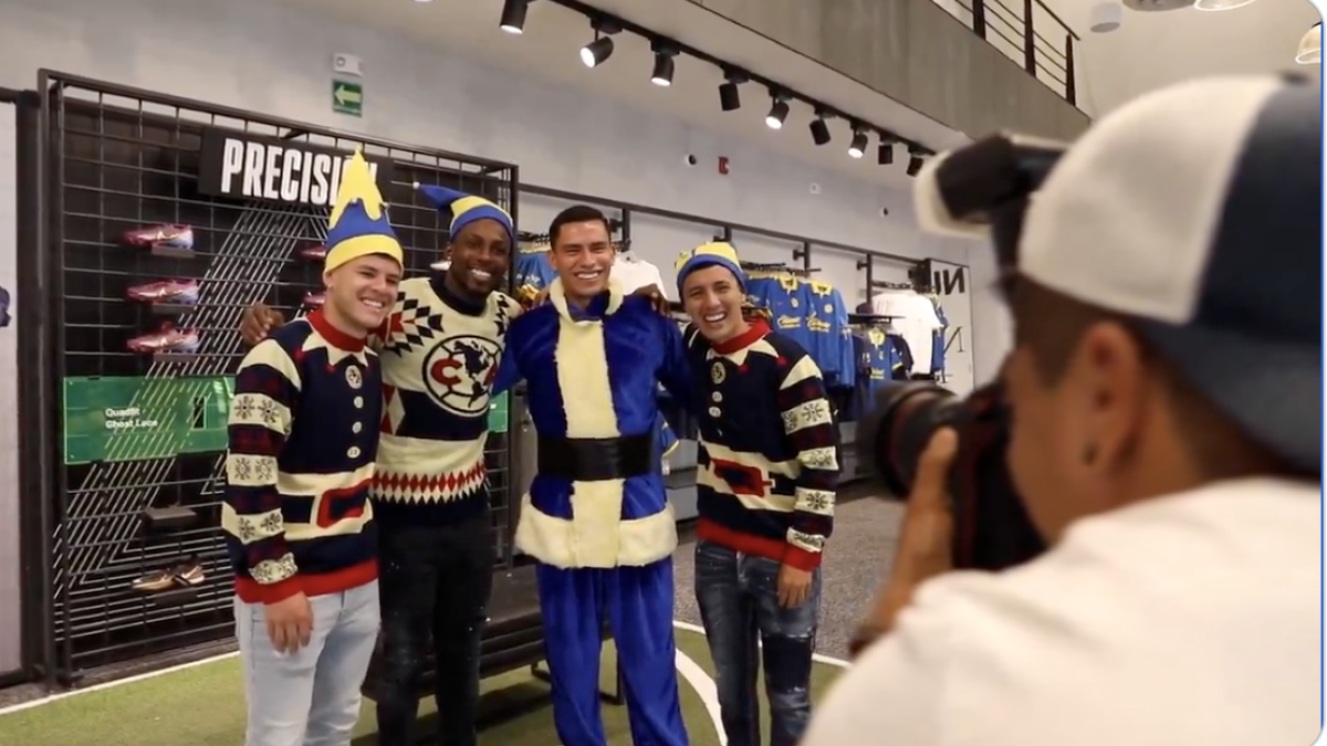 ¡Feliz Navidad! Futbolistas del América regalan juguetes a niños (Video)