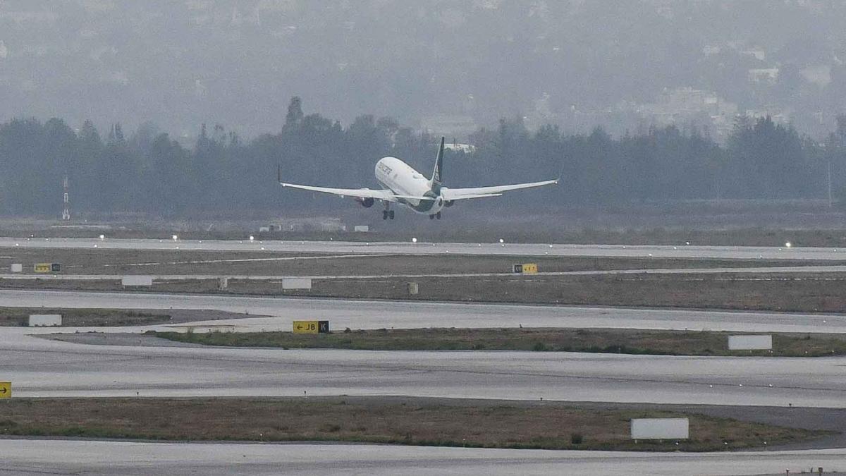 Primer vuelo de Mexicana de Aviación no llega a su destino en Tulum y aterriza en Mérida