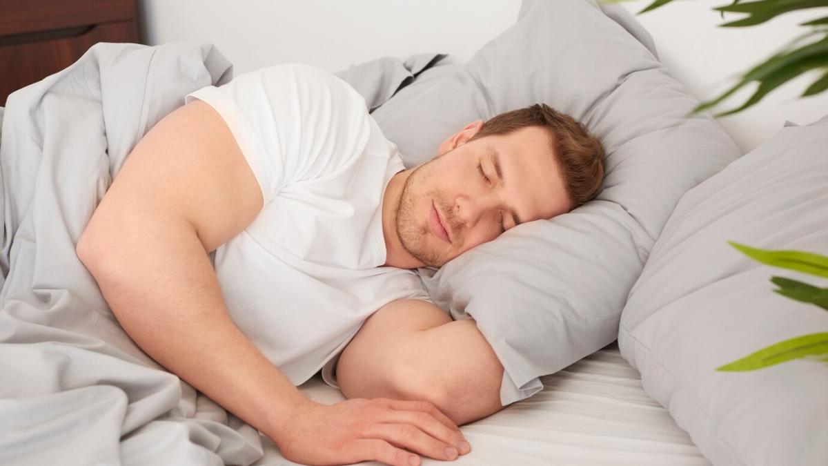 ¿Tienes dificultades para dormir? En Universum te explican a qué se debe