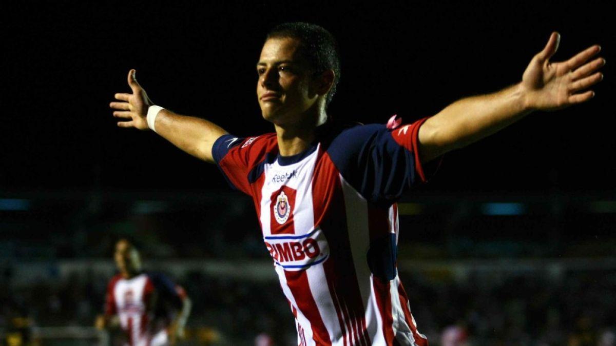 Chivas: Carlos Salcido se le adelanta al Rebaño y ya le dio la bienvenida al 'Chicharito' Hernández