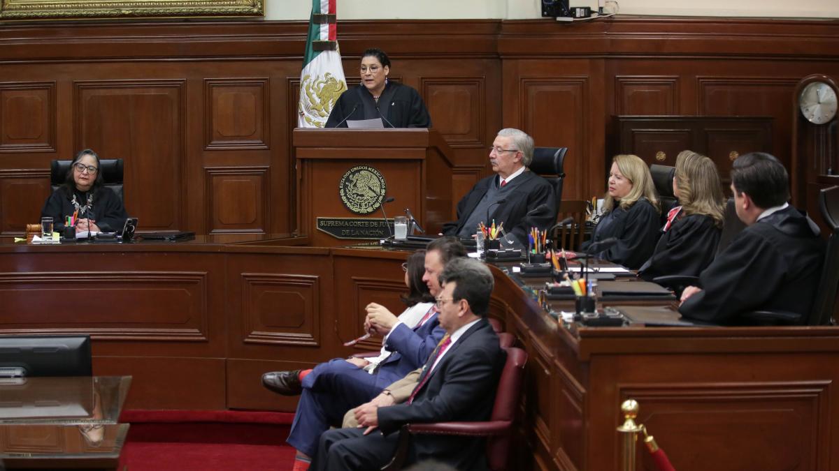 Lenia Batres acusa a la Corte de pasar por encima de la Constitución