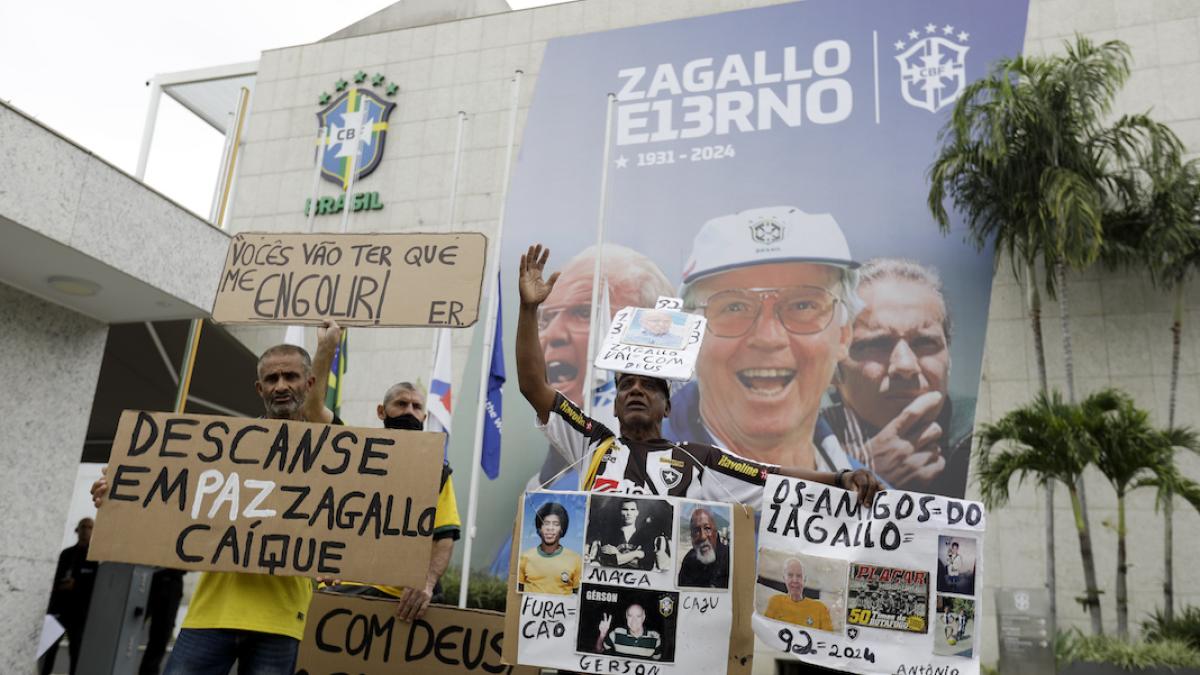 Futbolistas y afición le dicen adiós a Zagallo