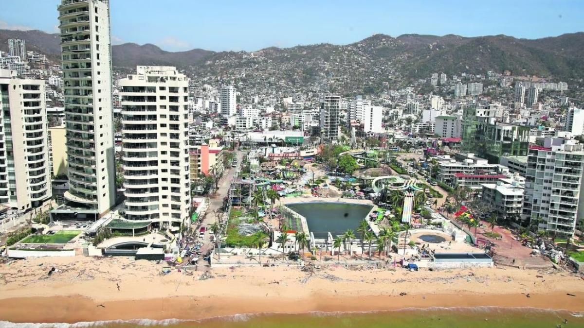 Avanza bien la reconstrucción en Acapulco y regresa a la normalidad, asegura AMLO