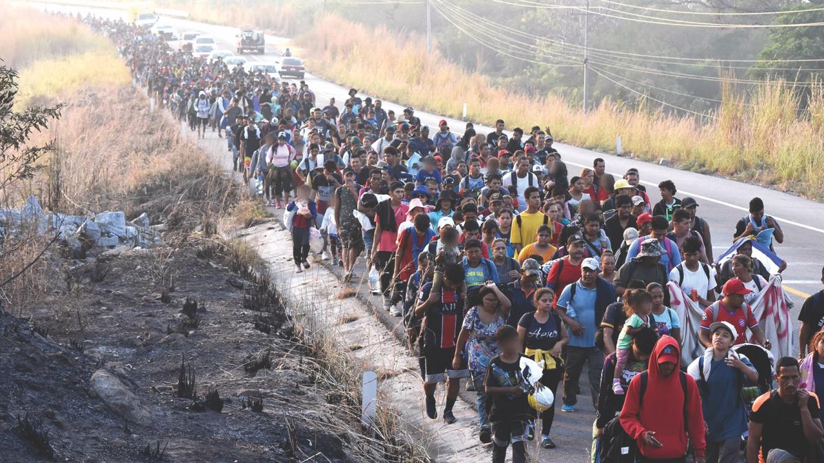 Migrantes reactivan caravana rumbo a EU