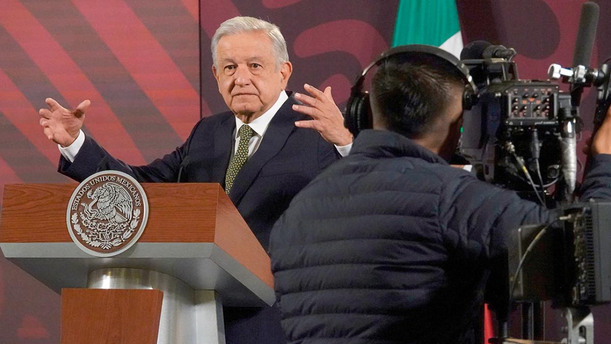 AMLO alista batería de reformas: las presentará el Día de la Constitución