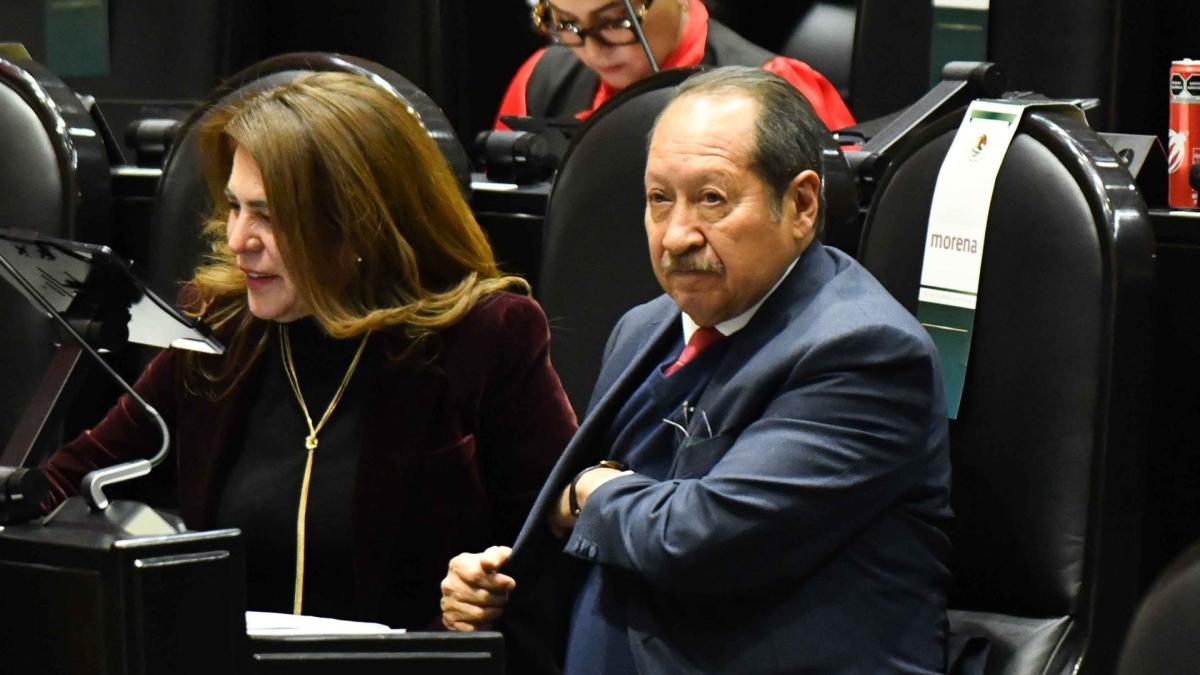 Morena intentará abrir debate para sacar iniciativas