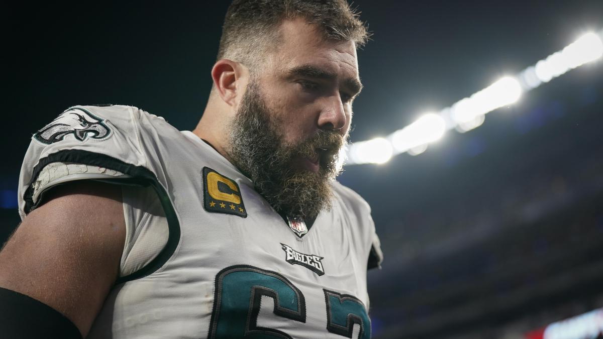 NFL: Jason Kelce se retira y en un VIDEO revelan el momento más triste de los playoffs