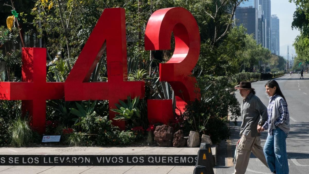 Jueza ordena liberar a 8 militares implicados en caso Ayotzinapa