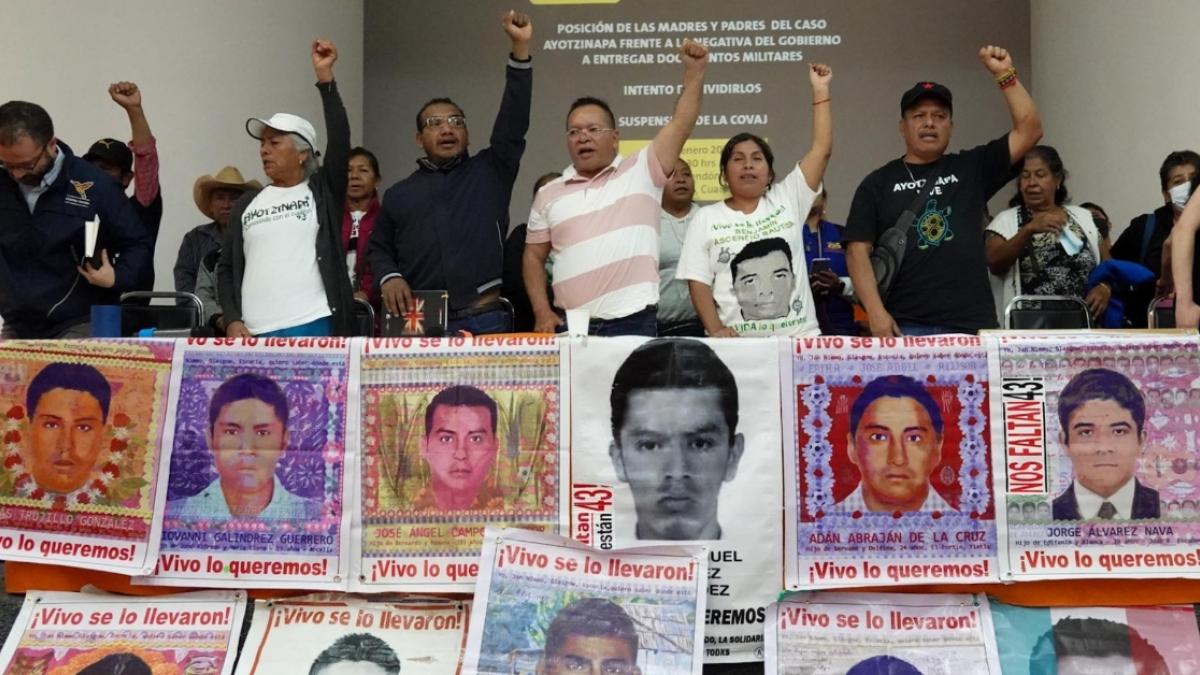 Comisión para la Verdad y la Justicia de Ayotzinapa condena liberación de 8 militares