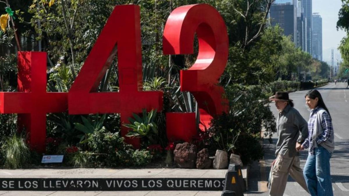 Liberan a 8 militares implicados en el caso Ayotzinapa