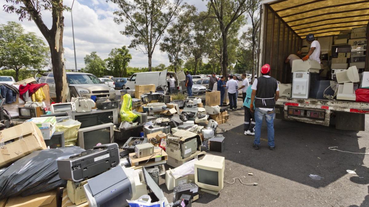 Reciclatrón 2024 en la UNAM; dale una segunda vida a tus aparatos electrónicos