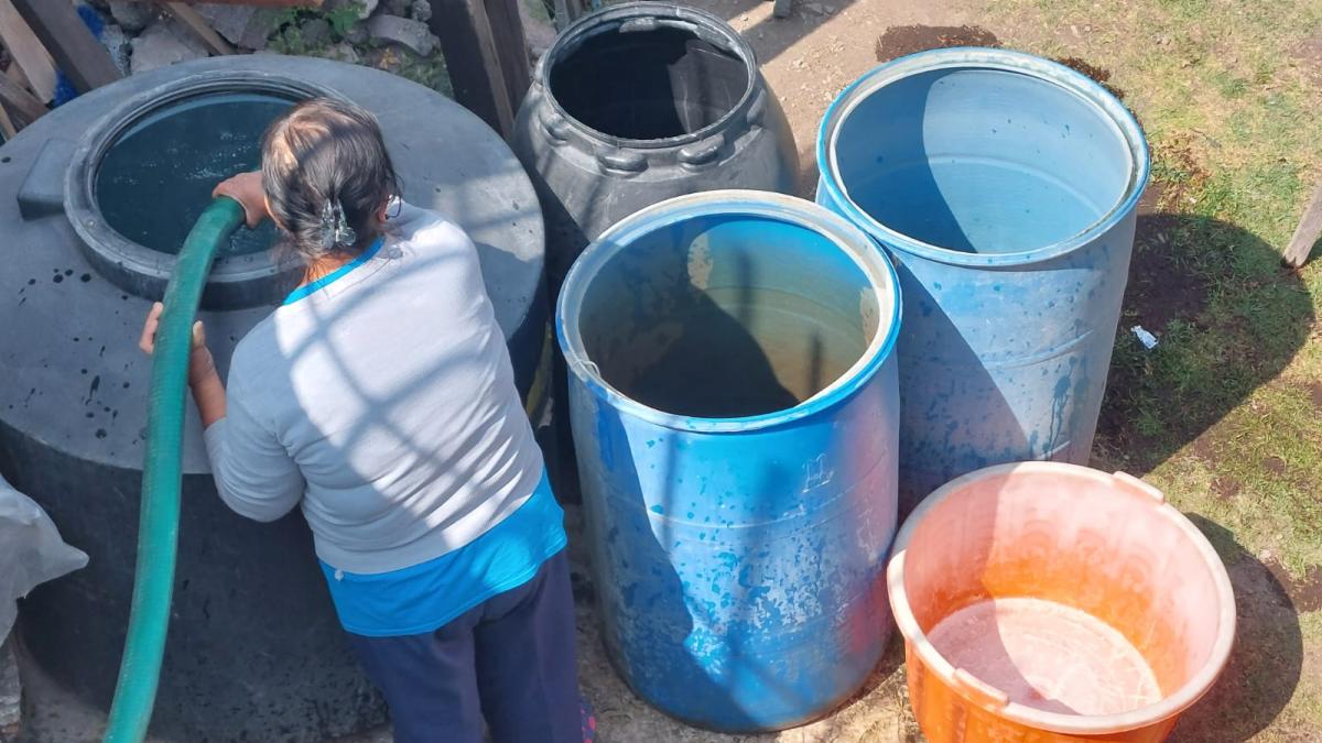 Escasez de agua crea pleitos, otros hábitos...