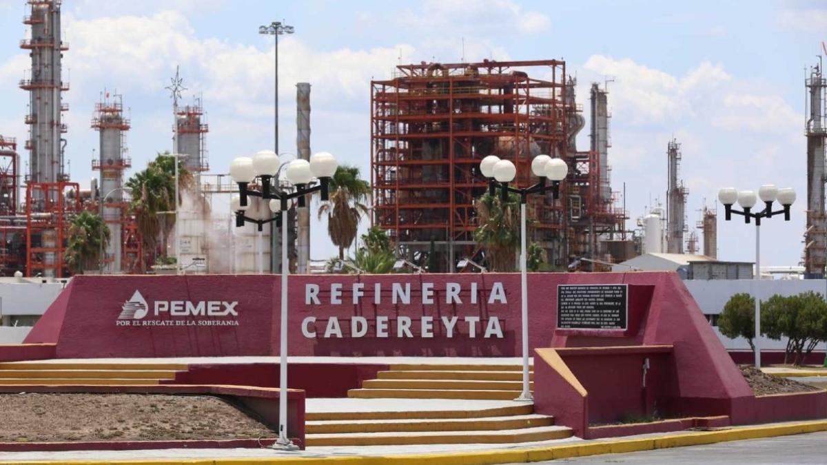 AMLO rechaza petición de Gobierno de Nuevo León de retirar refinería de Cadereyta