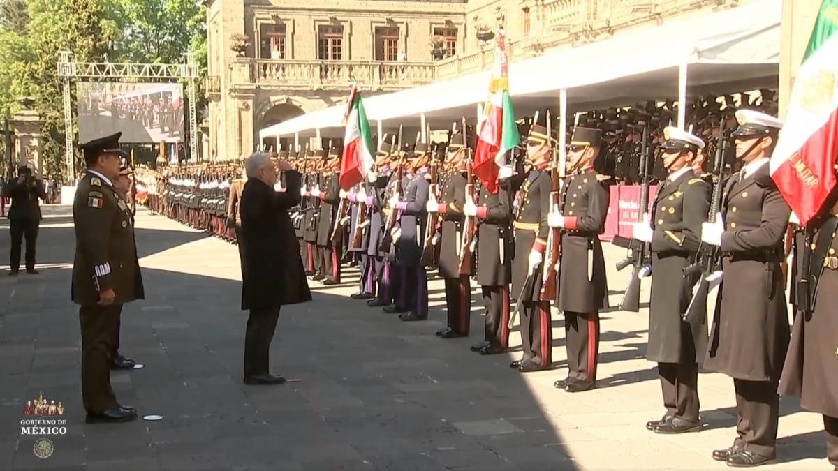 Marcha de la Lealtad: Fuerzas Armadas refrendan fidelidad a instituciones democráticas