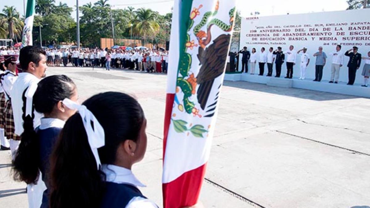 ¿Habrá puente por el Día de la Bandera? Esto dice la SEP sobre el 24 de febrero