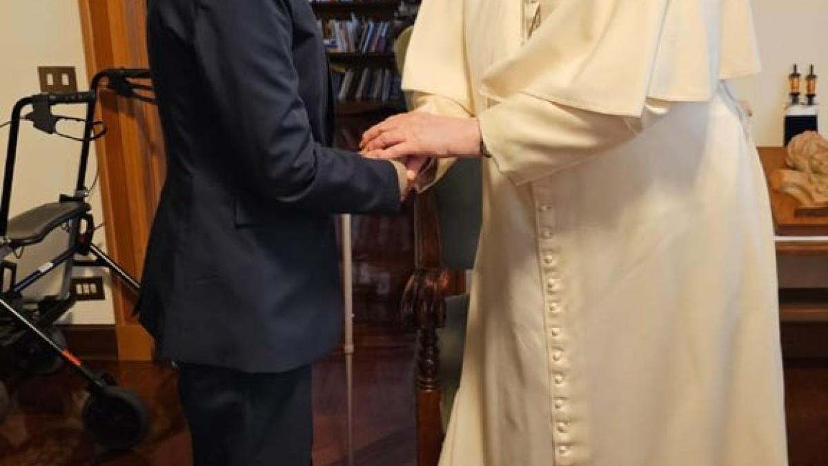 Sheinbaum se reúne con el papa en Casa Santa Marta