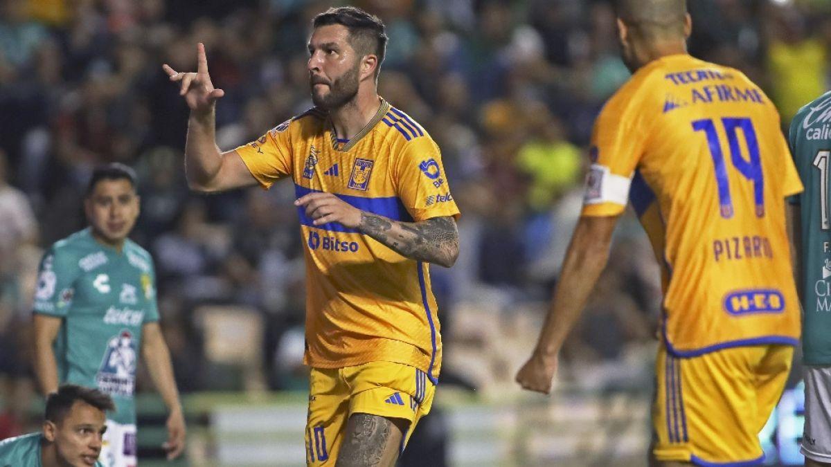 Liga MX | André-Pierre Gignac se avienta 'palomazo' que cautiva a la afición de Tigres (VIDEO)