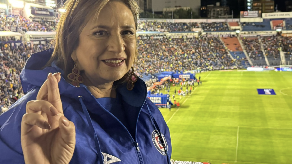 Liga MX | Xóchitl Gálvez apoya a su Cruz Azul en el Estadio Ciudad de los Deportes contra Tigres