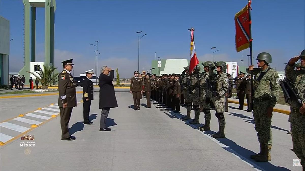 Día del Ejército: AMLO agradece contribución de Fuerzas Armadas a la 4T