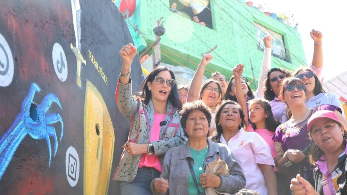 Día Naranja: Lía Limón lo conmemora con mural “Por tu seguridad cuida con quién chateas”