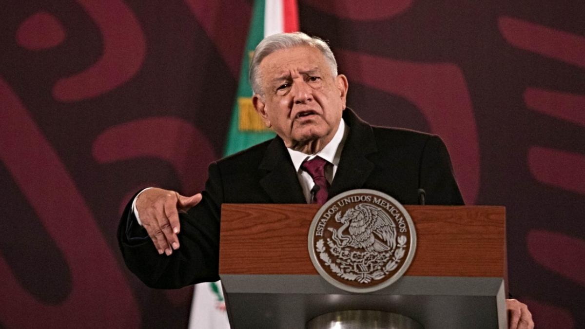 Acusa AMLO a YouTube de censura por bajar su mañanera: “actitud prepotente y autoritaria”