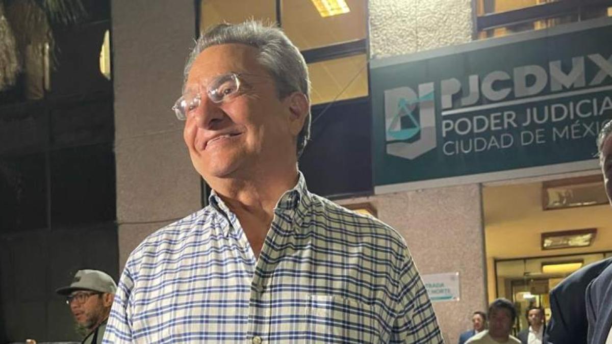 AMLO recomienda a su hermano Pío no perder el tiempo en demanda contra Loret