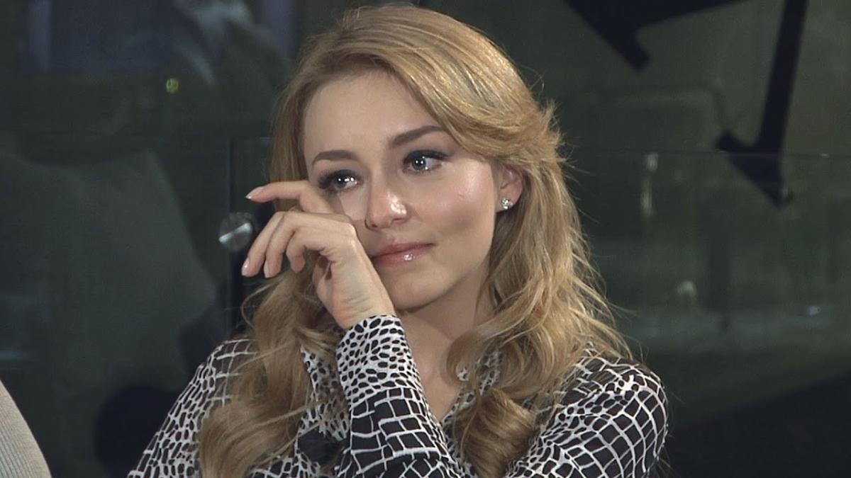 ¿Angelique Boyer fue detenida por traer una bomba en su maleta?