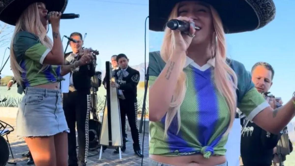 Karol G sorprende en Tequila, Jalisco, cantando con mariachis (VIDEO)