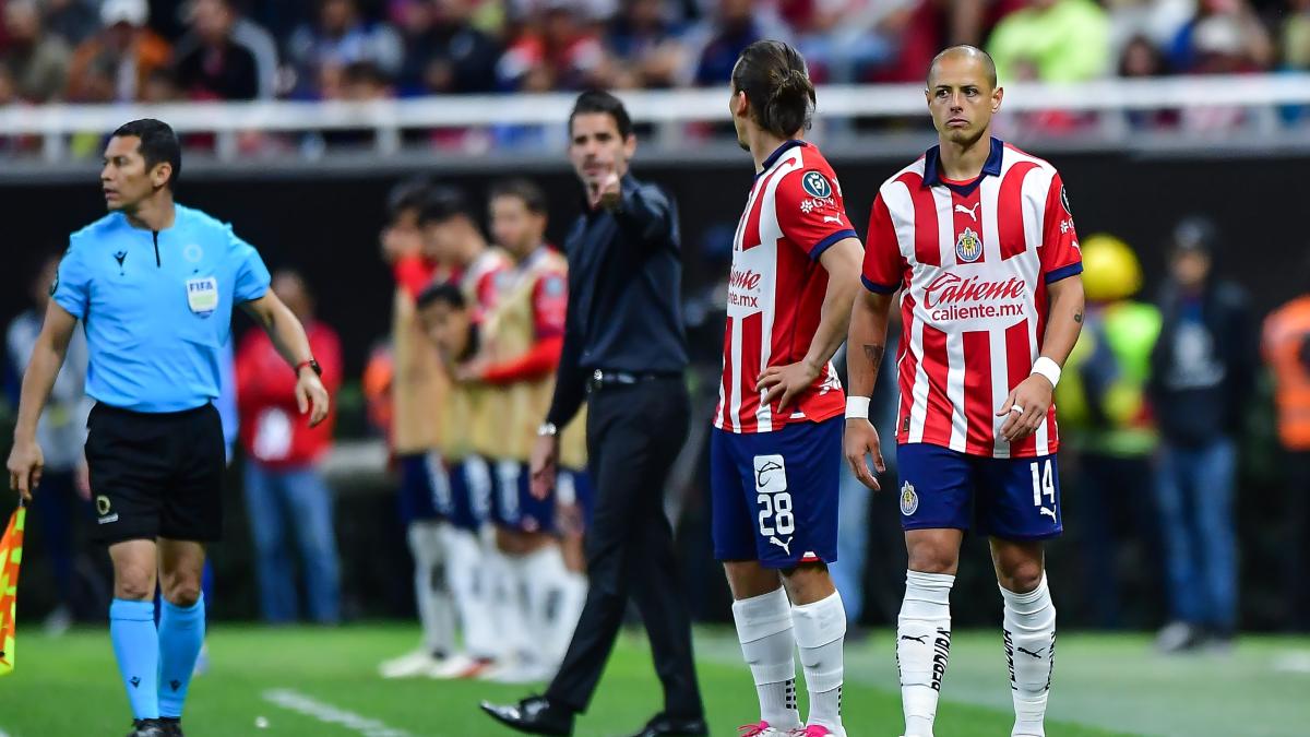 ¿Chicharito Hernández va de titular con Chivas ante el América?; la afición no pierde la ilusión