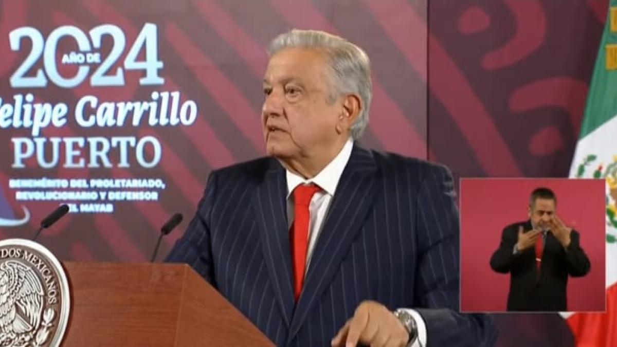 Desmarca AMLO al gobierno de Guerrero de omisiones en la detención del policía implicado en caso de normalista de Ayotzinapa