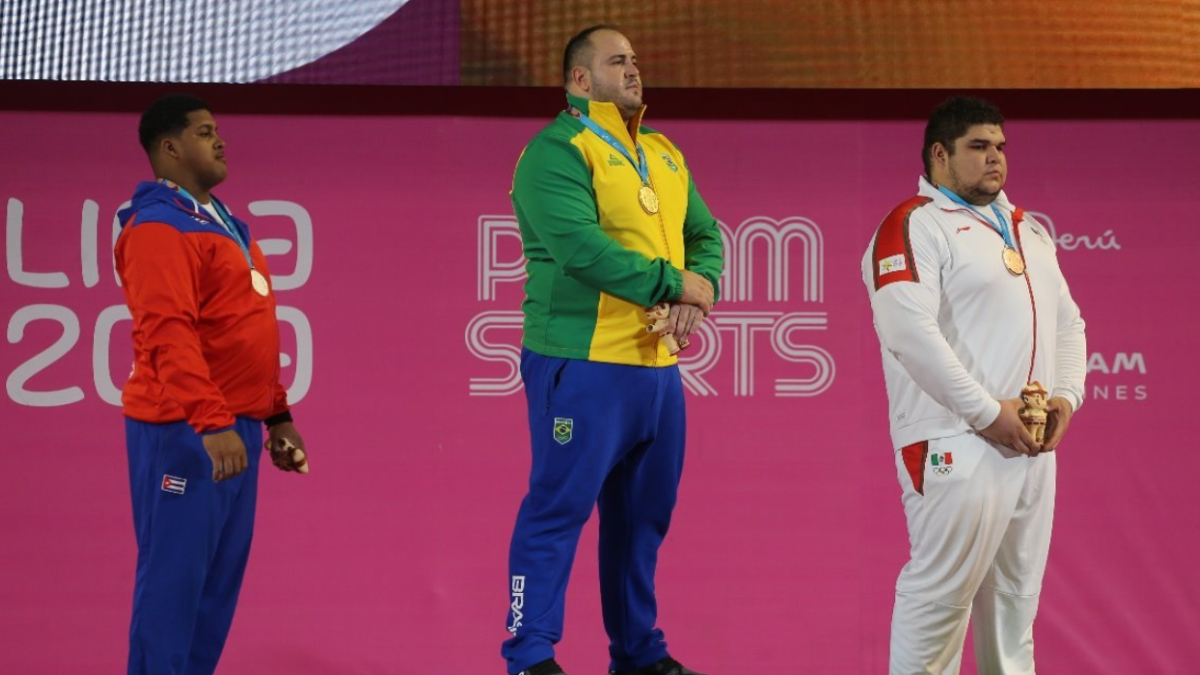 Medallista mexicano es olvidado y ahora vende arroz con leche a falta de apoyos