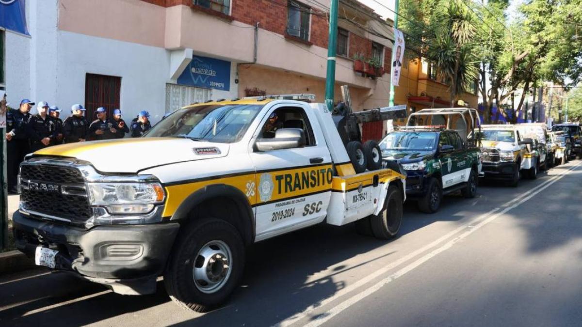 Retiran más de 700 autos chatarra de la vía pública en Coyoacán; por contaminación, delitos y fauna nociva