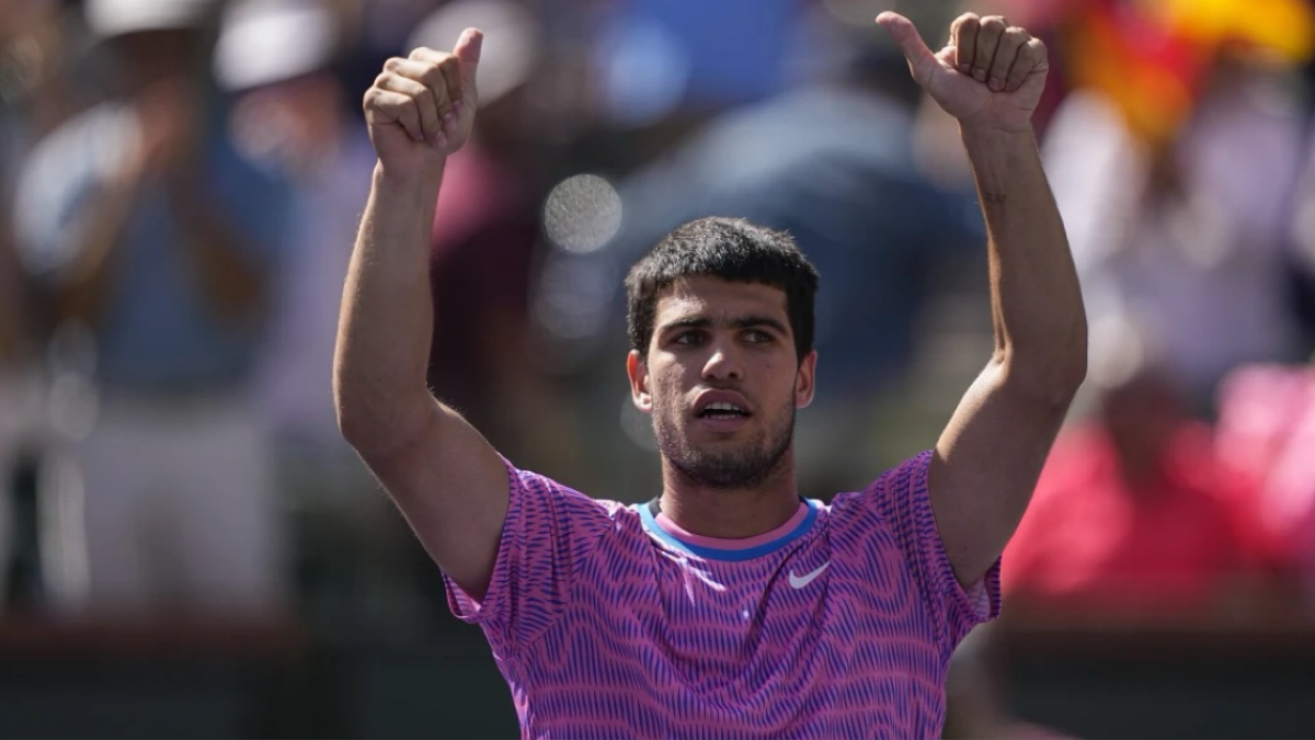 Indian Wells | Abejas atacan el partido estelar entre Carlos Alcaraz y Alexander Zverev y causan pánico