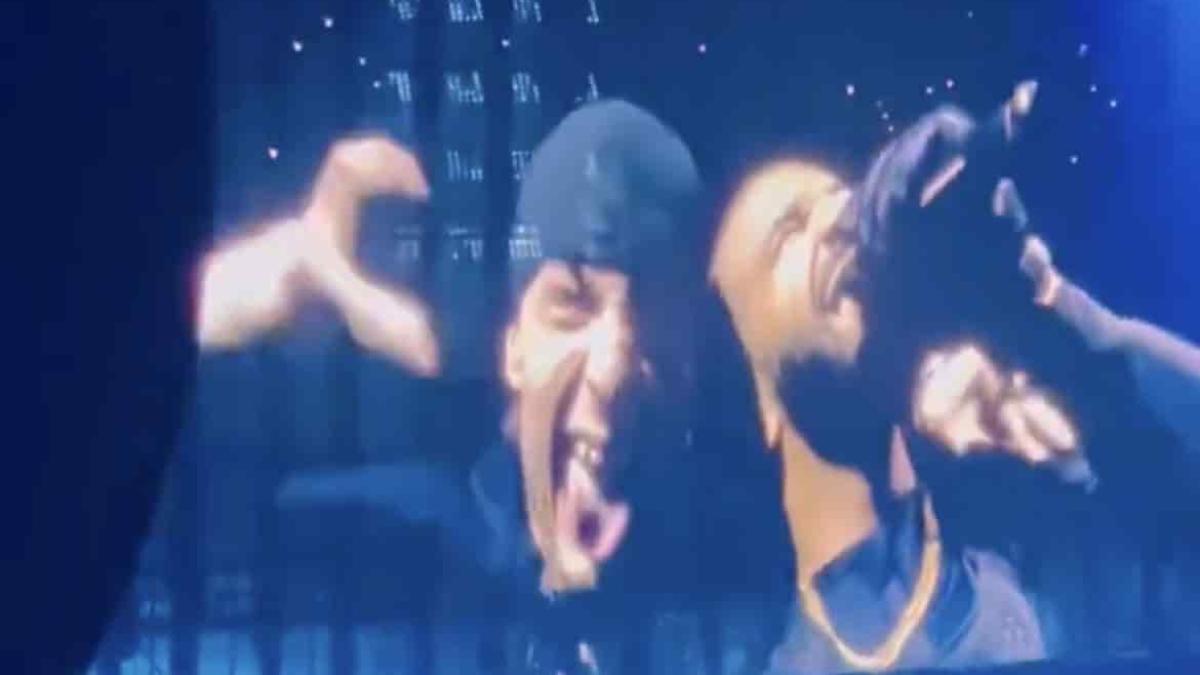 Drake invita a Peso Pluma al escenario y lo abraza en concierto (VIDEO)