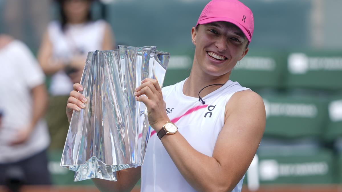 Iga Swiatek se corona en Indian Wells tras imponerse a Maria Sakkari