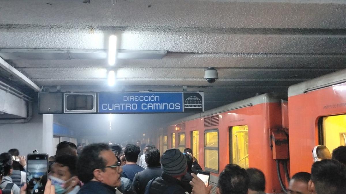 Metro CDMX: ¿Qué pasó en Línea 2 este martes 26 de marzo y por qué enfureció a usuarios?