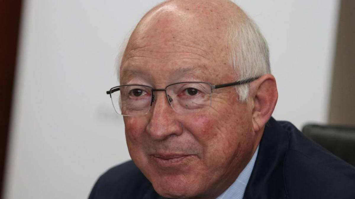 Comparte EU preocupación de México por Ley SB4, asegura Ken Salazar