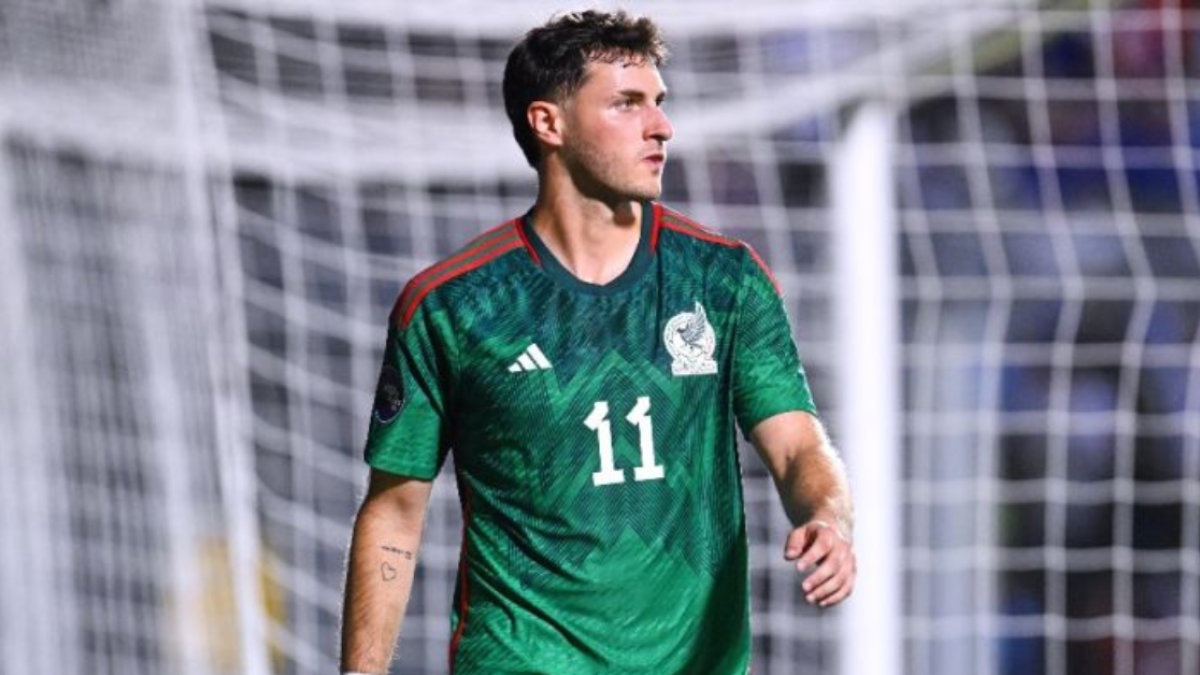 Nations League | Santiago Giménez hace tremendo berrinche al no recibir minutos con la Selección Mexicana (VIDEO)