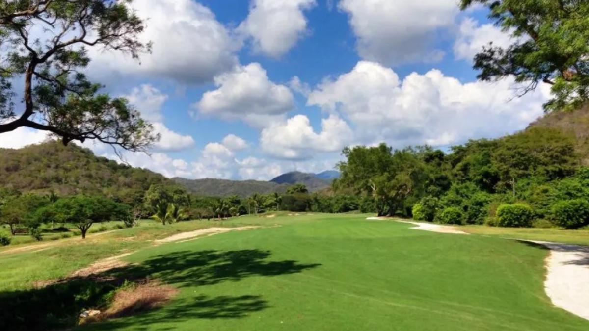 Grupo Salinas logra suspensión definitiva contra la clausura del campo de golf en Huatulco