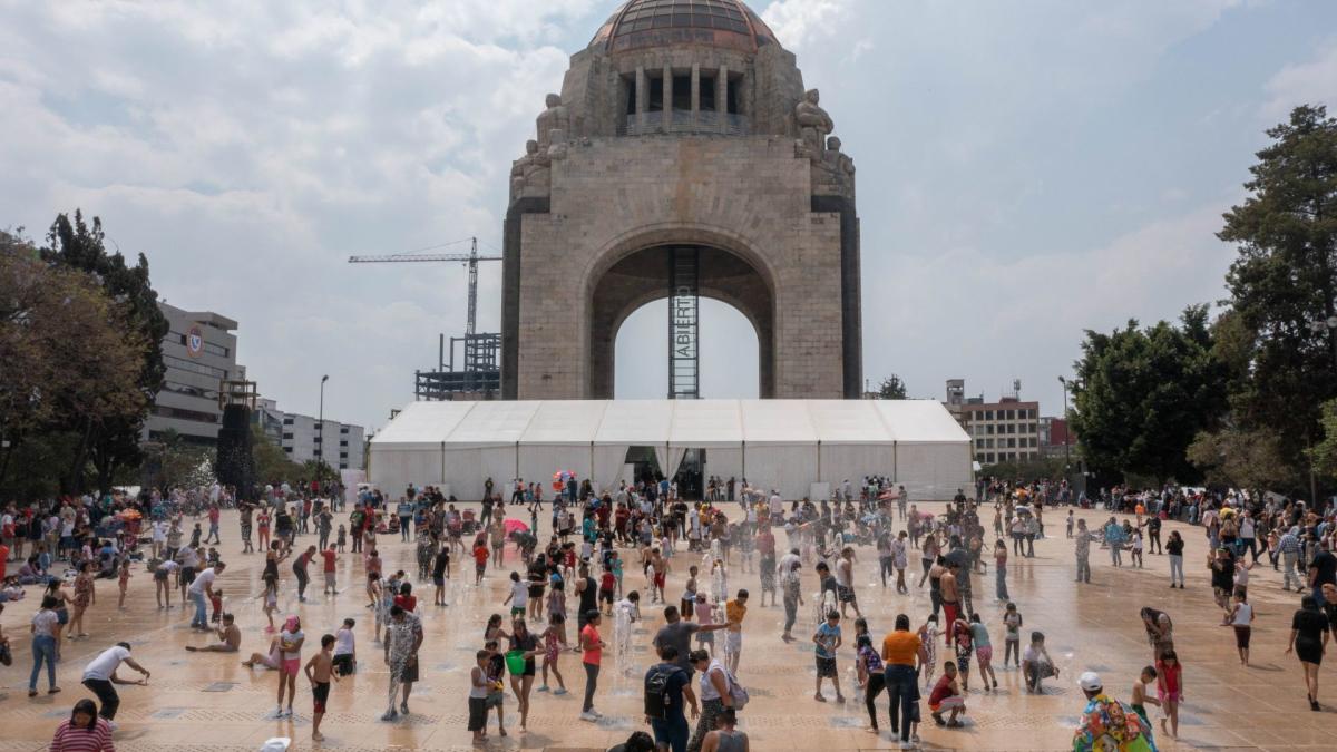 ¿Por qué la gente se moja el Sábado de Gloria?