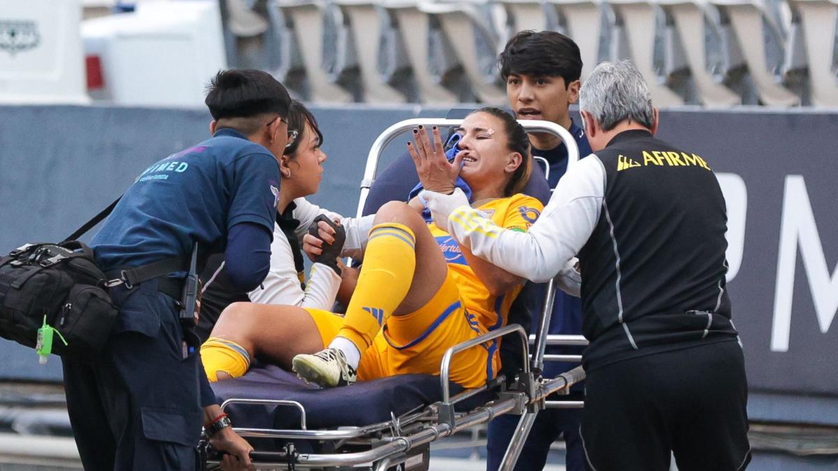 Liga MX Femenil | Nayeli Rangel recibe violentísimo golpe en la cara (VIDEO)